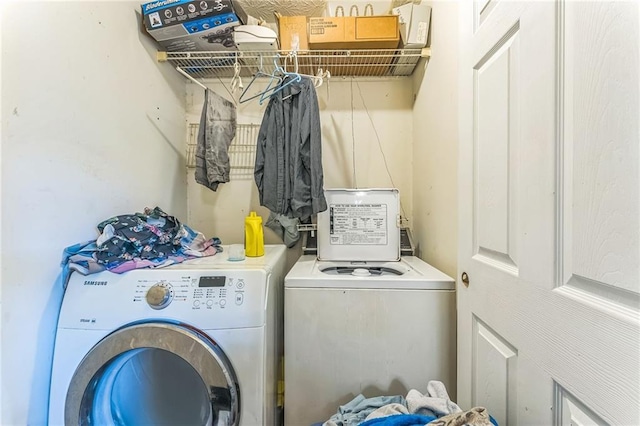 4945 Penscot Way, Stone Mountain, GA 30088 - laundry room with separate washer and dryer