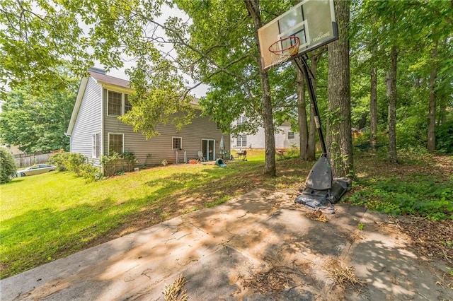 4945 Penscot Way, Stone Mountain, GA 30088 - view of grassy yard