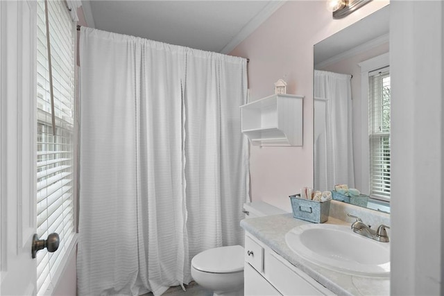 full bath with ornamental molding, a shower with shower curtain, vanity, and toilet