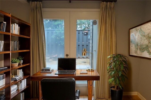 102 Cedar Chase Rd, Atlanta, GA 30324 - view of home office