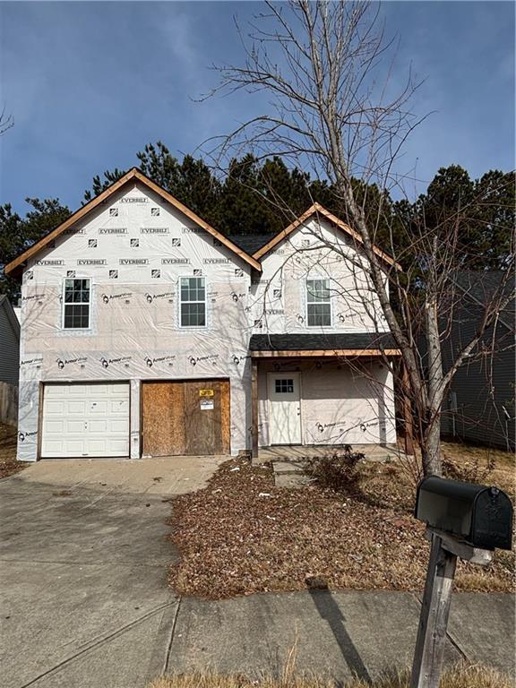 view of front of house featuring a garage