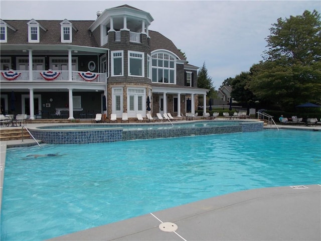 3533 Lake Ridge Dr, Gainesville, GA 30506