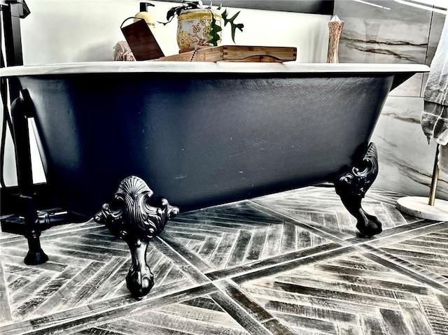 room details featuring a dry bar
