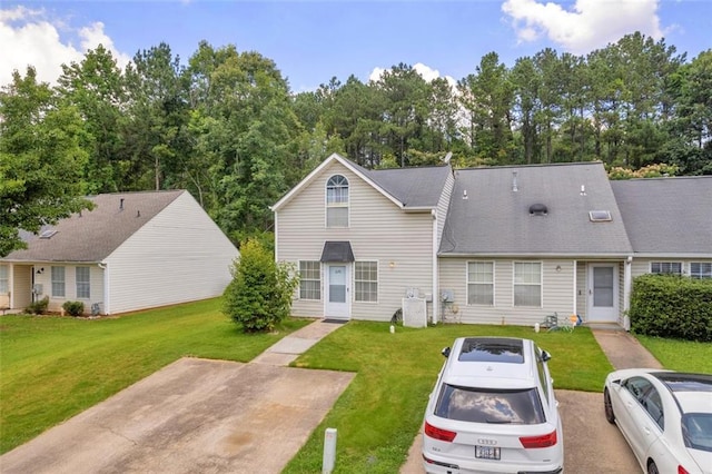 6178 Field Stone Dr, Douglasville, GA 30134 - view of front facade with a front yard