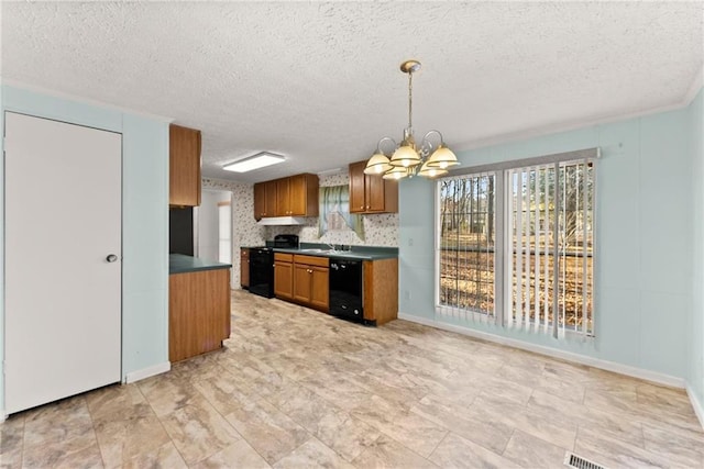 kitchen with sink, a textured ceiling, hanging light fixtures, a notable chandelier, and black appliances