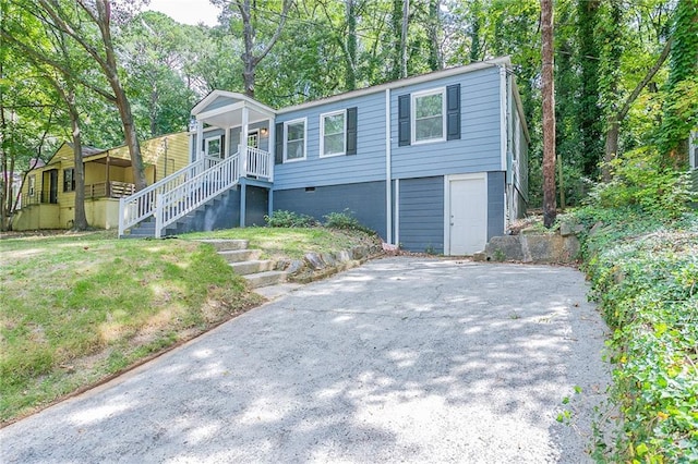 view of front of home with covered porch