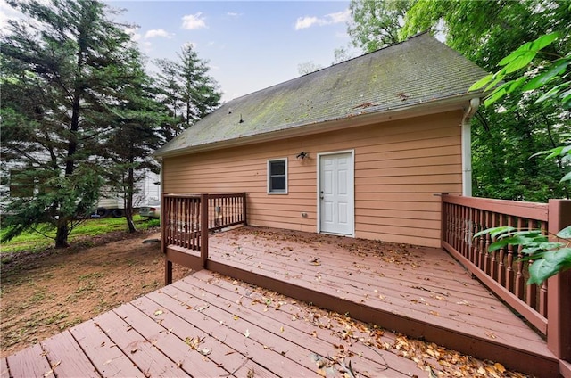 3135 Washington Rd, Atlanta, GA 30344 - view of wooden terrace