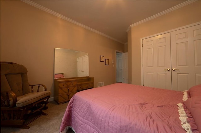3071 Intrepid Wake, Marietta, GA 30062 - bedroom featuring carpet flooring, crown molding, a closet, and arched walkways