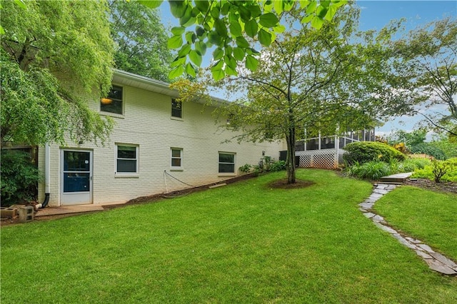 2900 Townley Cir, Atlanta, GA 30340 - view of green lawn with a sunroom