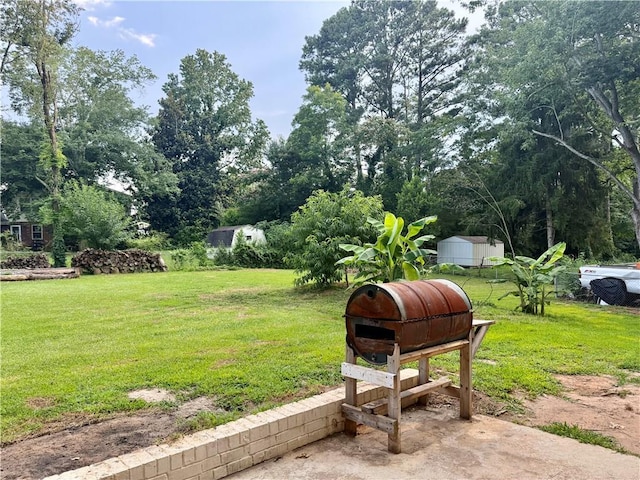 5347 Ocarol Ct, Stone Mountain, GA 30088 - view of grassy yard with view of scattered trees