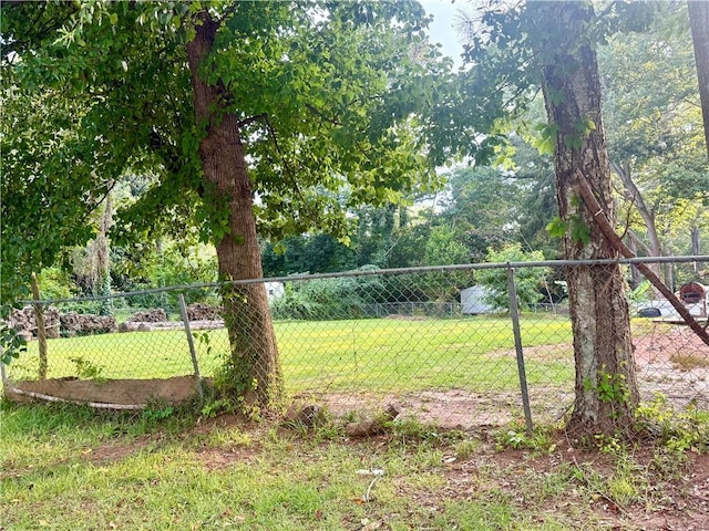 5347 Ocarol Ct, Stone Mountain, GA 30088 - view of yard