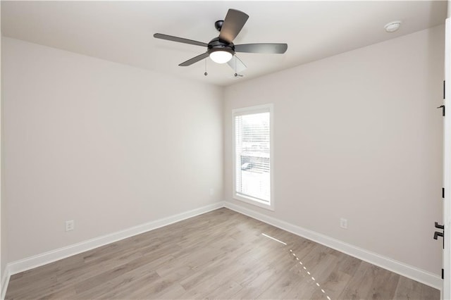 unfurnished room with light hardwood / wood-style floors and ceiling fan