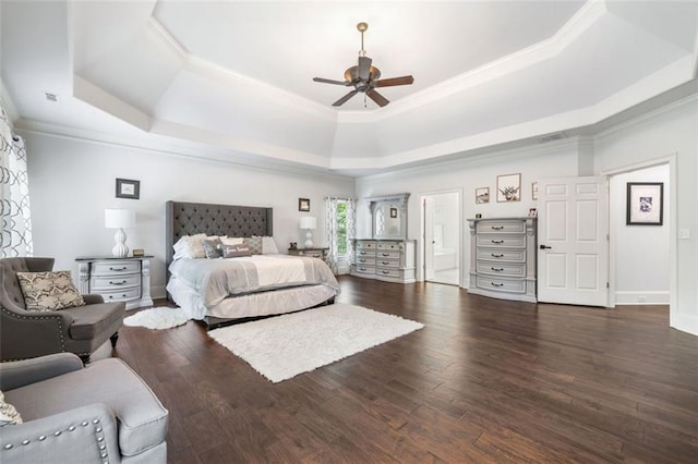 882 Hallbrook Ln, Milton, GA 30004 - bedroom featuring a tray ceiling, wood finished floors, ornamental molding, baseboards, and ceiling fan