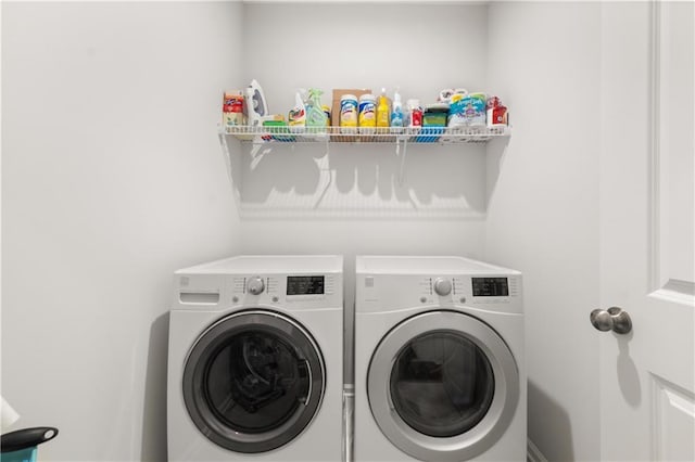 3 Hundley Ln, Roswell, GA 30076 - laundry area with washer and clothes dryer