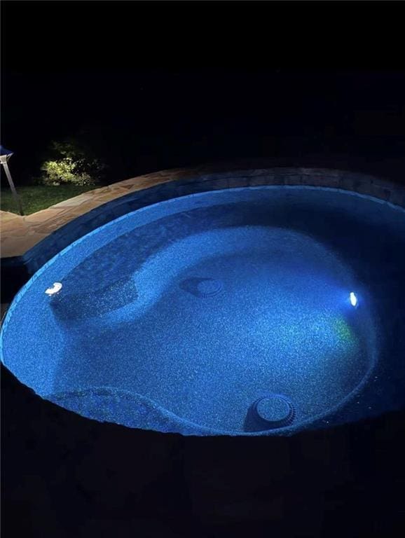 3855 Greenside Ct, Dacula, GA 30019 - view of pool with a hot tub