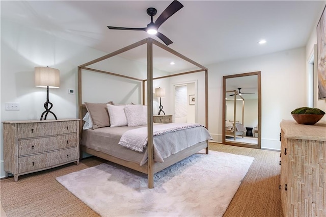 bedroom with ceiling fan