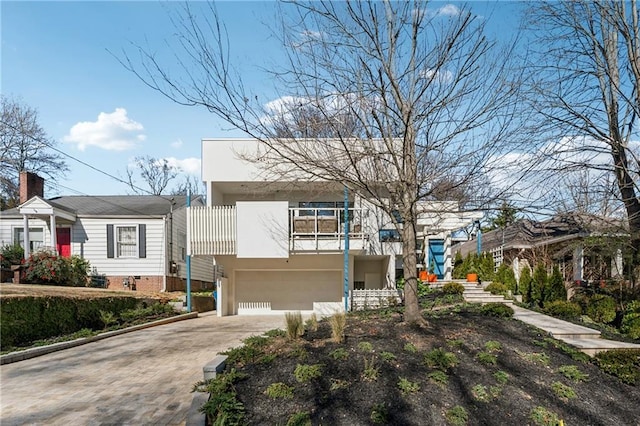 view of front of house with a garage