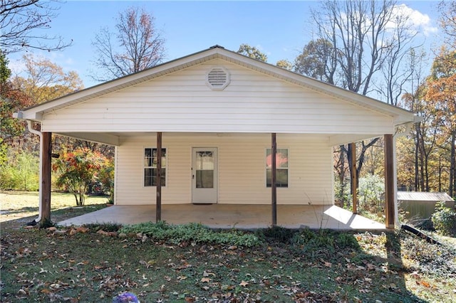 view of front of property