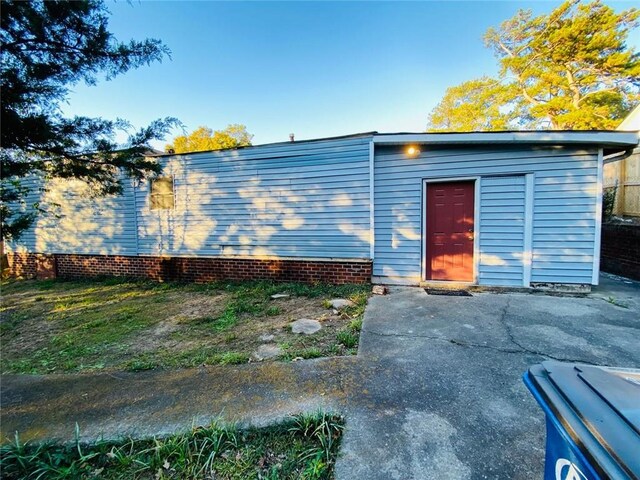 view of outbuilding