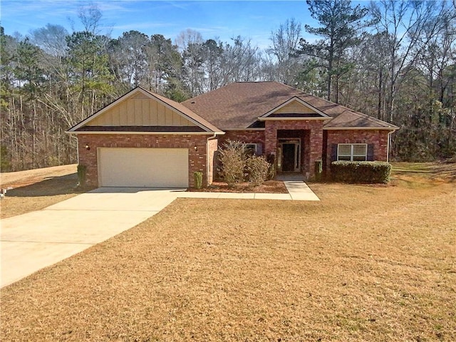 ranch-style house featuring a garage