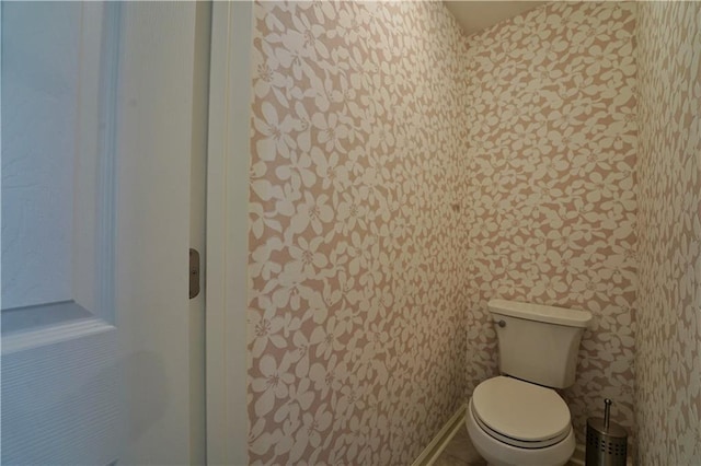 bathroom featuring toilet