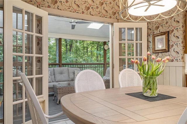2080 Old Dominion Rd, Atlanta, GA 30350 - sunroom with an outdoor hangout area