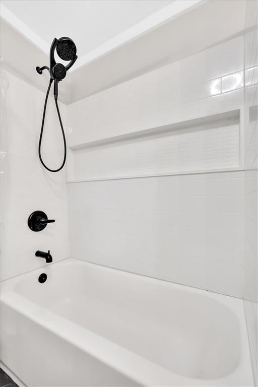 1162 Newtown Church Rd NE, Calhoun, GA 30701 - bathroom with shower / bath combination
