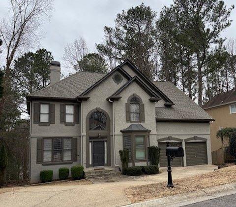 view of front of house with a garage