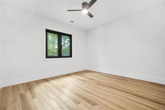 5175 Cascade Rd, Atlanta, GA 30331 - unfurnished room with light wood-type flooring, baseboards, and a ceiling fan