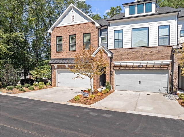 view of front facade with a garage