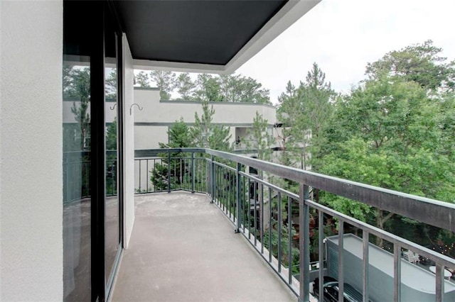 3481 Lakeside Dr NE Unit 902, Atlanta, GA 30326 - view of balcony