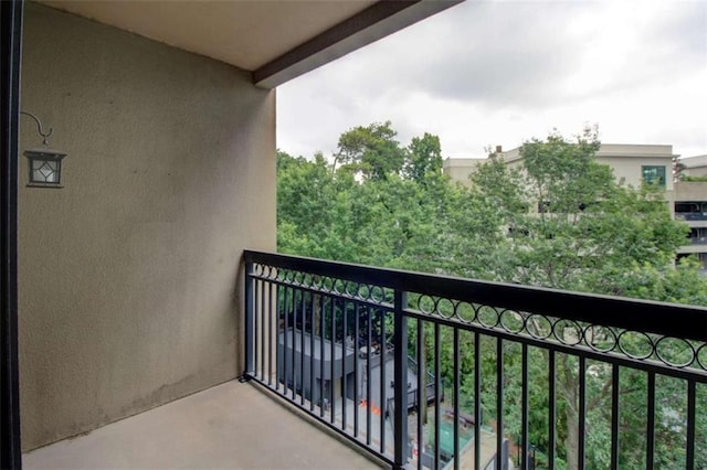 3481 Lakeside Dr NE Unit 902, Atlanta, GA 30326 - view of balcony