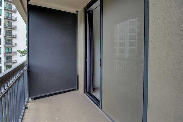 3481 Lakeside Dr NE Unit 902, Atlanta, GA 30326 - view of balcony
