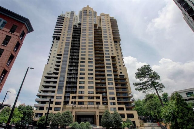 3481 Lakeside Dr NE Unit 902, Atlanta, GA 30326 - view of building exterior