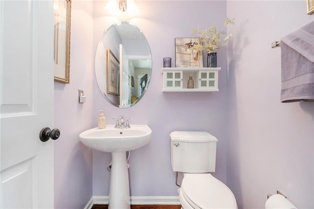 624 Spanish Oak Dr, Acworth, GA 30102 - bathroom featuring toilet and a sink