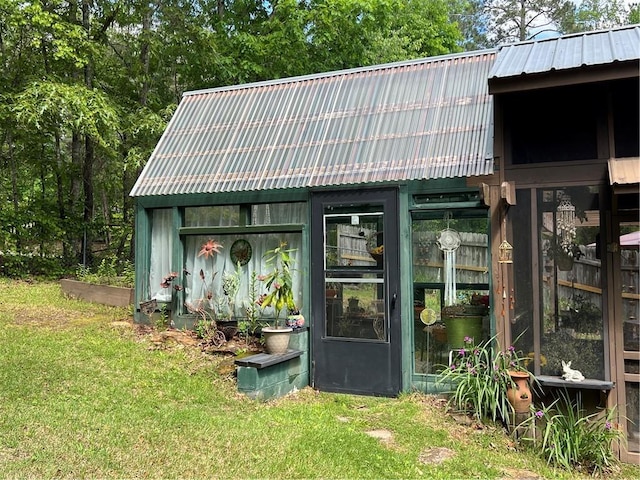 view of outbuilding