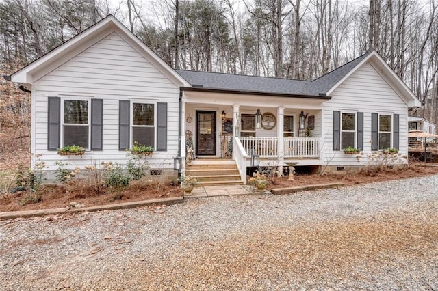 ranch-style house with a porch