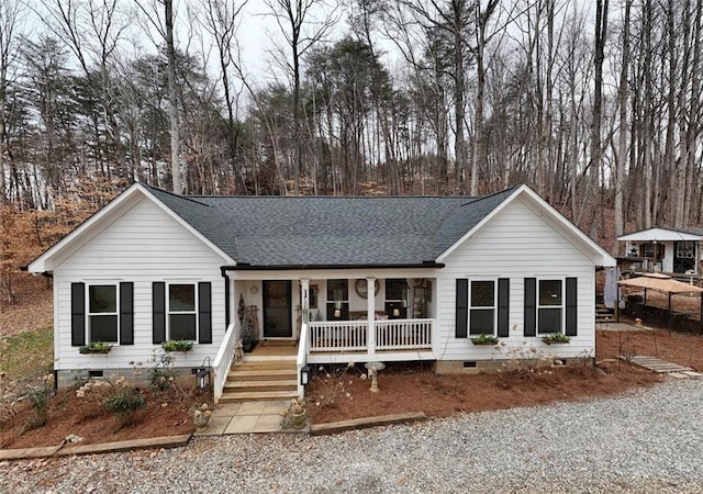 single story home featuring a porch