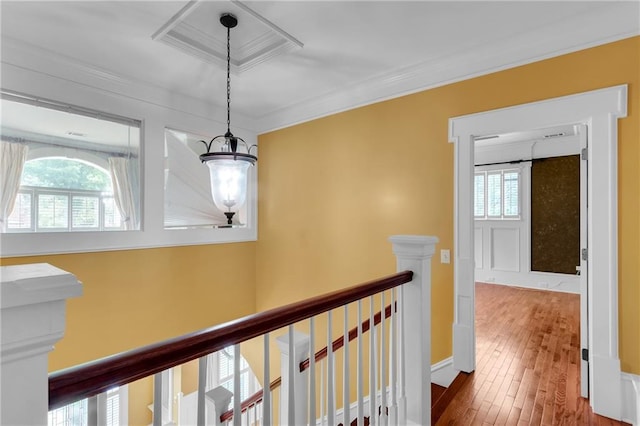 470 Manor Oak Ln SE, Marietta, GA 30067 - hall featuring hardwood / wood-style flooring, an upstairs landing, and ornamental molding