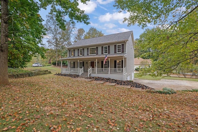 view of front of property featuring a porch