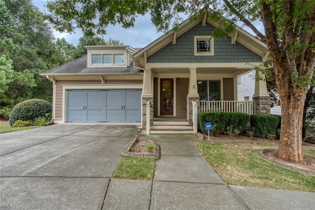 craftsman inspired home featuring a porch