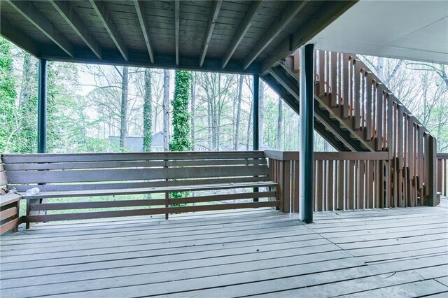 deck with stairway