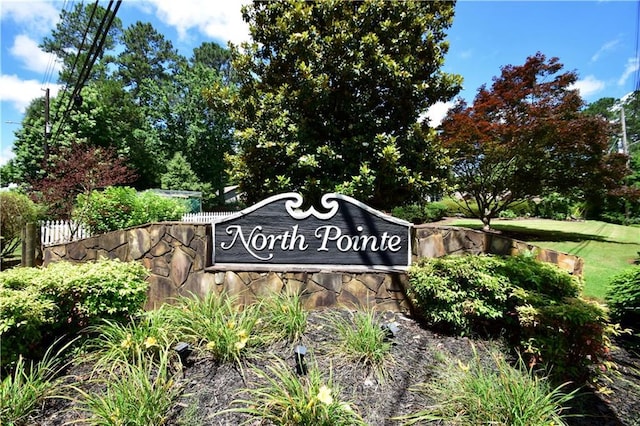 5040 Puritan Dr, Sugar Hill, GA 30518 - view of community sign