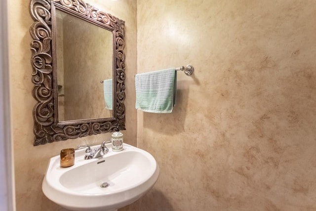 6426 Queens Court Trce Unit 7, Mableton, GA 30126 - bathroom with a sink