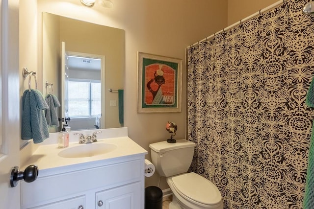6426 Queens Court Trce Unit 7, Mableton, GA 30126 - full bathroom with vanity and curtained shower