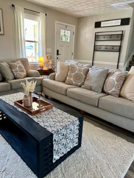 124 Dockside Downs Dr, Woodstock, GA 30189 - view of living room