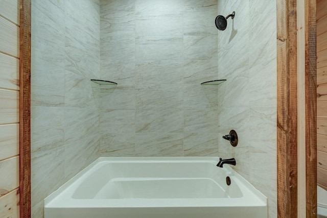 bathroom featuring shower / tub combination