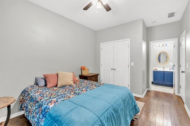 898 Allene Ave SW, Atlanta, GA 30310 - spare room with baseboards, ceiling fan, visible vents, and wood finished floors