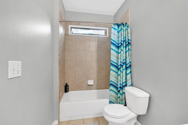 898 Allene Ave SW, Atlanta, GA 30310 - bedroom featuring a sink, hardwood / wood-style floors, baseboards, visible vents, and a closet