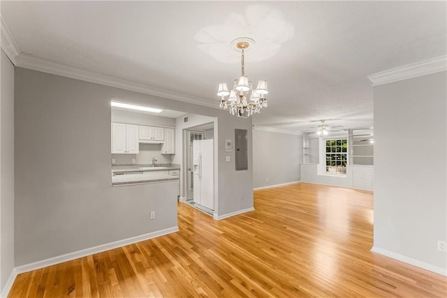 unfurnished living room with baseboards, crown molding, light wood-type flooring, a sink, and ceiling fan with notable chandelier